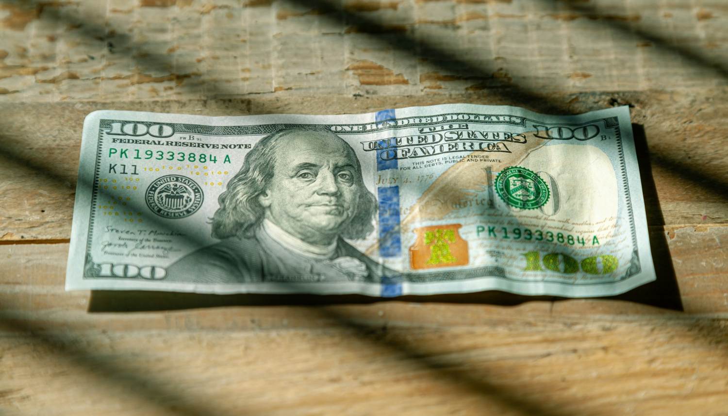 ¿Cómo afecta el alza del dólar a los peruanos?